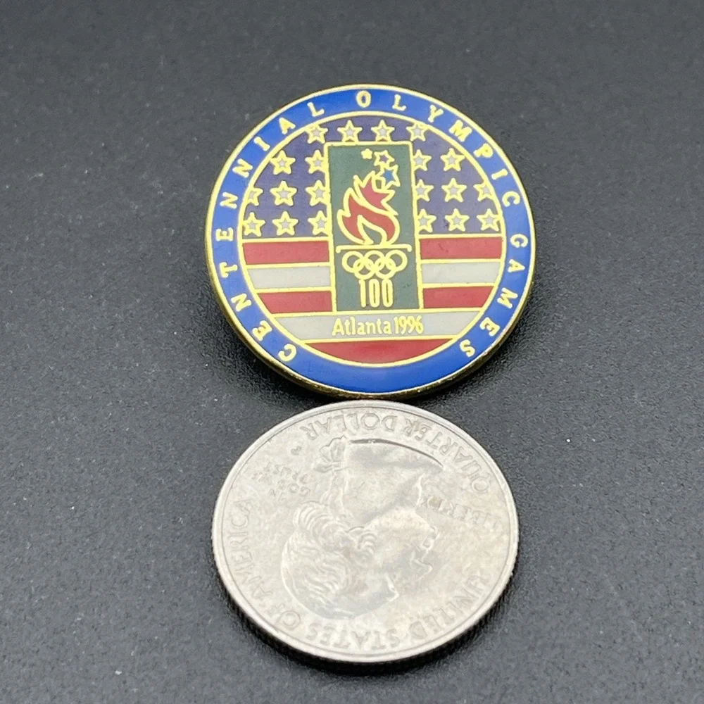 1996 Atlanta Olympic Games Centennial American Flag Background Lapel‎ Hat Pin